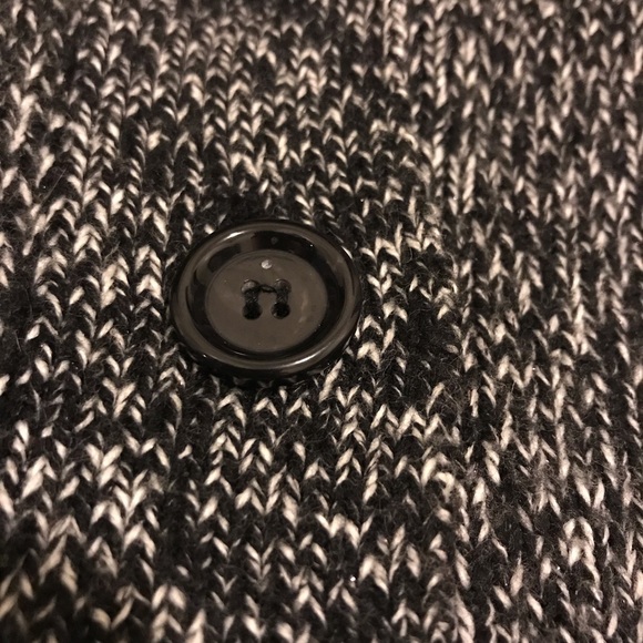 Sag Harbor- sweater with folded collar - Picture 6 of 6